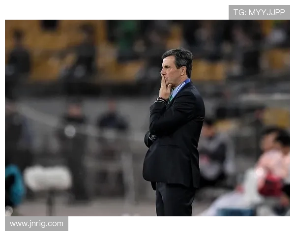 北京国安陷入迷失危机：战术混乱与核心流失，豪门地位面临严峻挑战